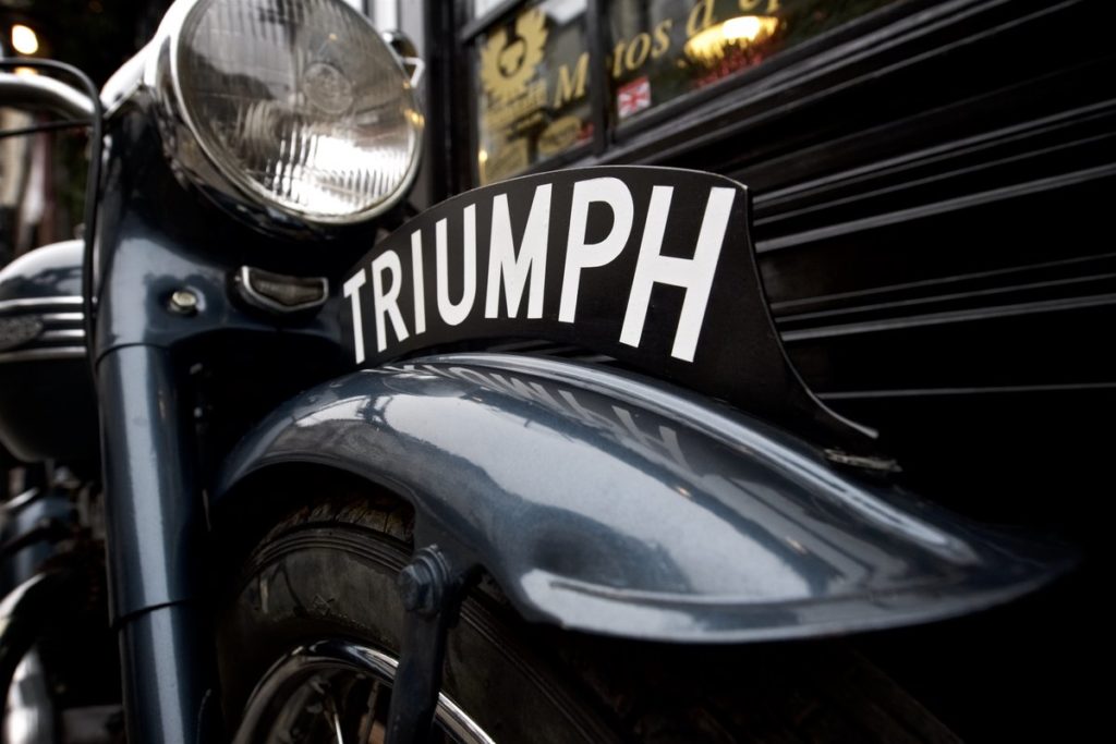 Triumph Thunderbird 6T 1954, à vendre chez Legend Motors Lille.
