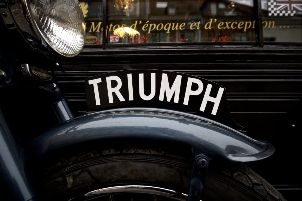 Triumph Thunderbird 6T 1954, à vendre chez Legend Motors Lille.