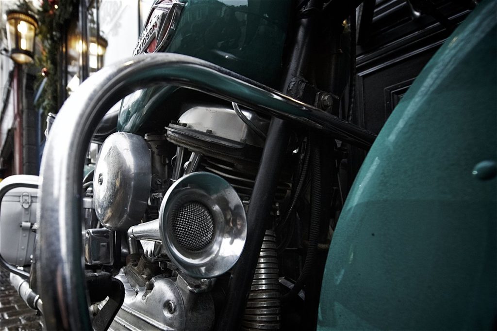 Harley-Davidson Panhead Duo Glide 1959, à vendre chez Legend Motors.