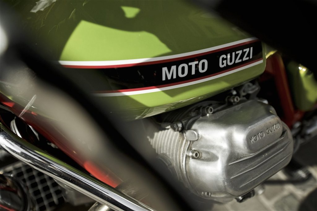 Moto Guzzi 750 Sport 1972, à vendre chez Legend Motors Lille.