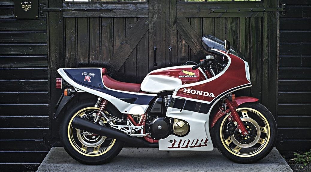 Honda CB 1100 R SC08 1982, à vendre chez Legend Motors Lille.